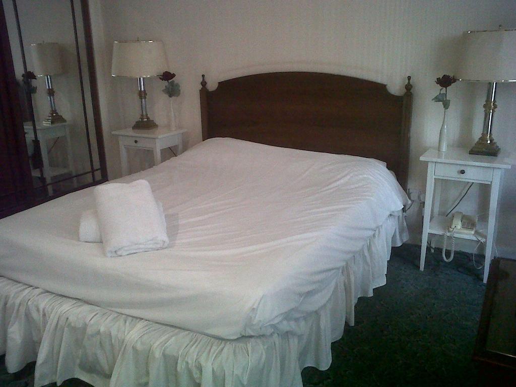 Mary Rose Inn Hotel Орпингтън Екстериор снимка