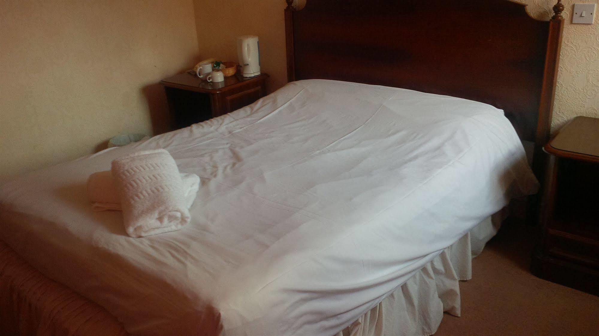 Mary Rose Inn Hotel Орпингтън Екстериор снимка
