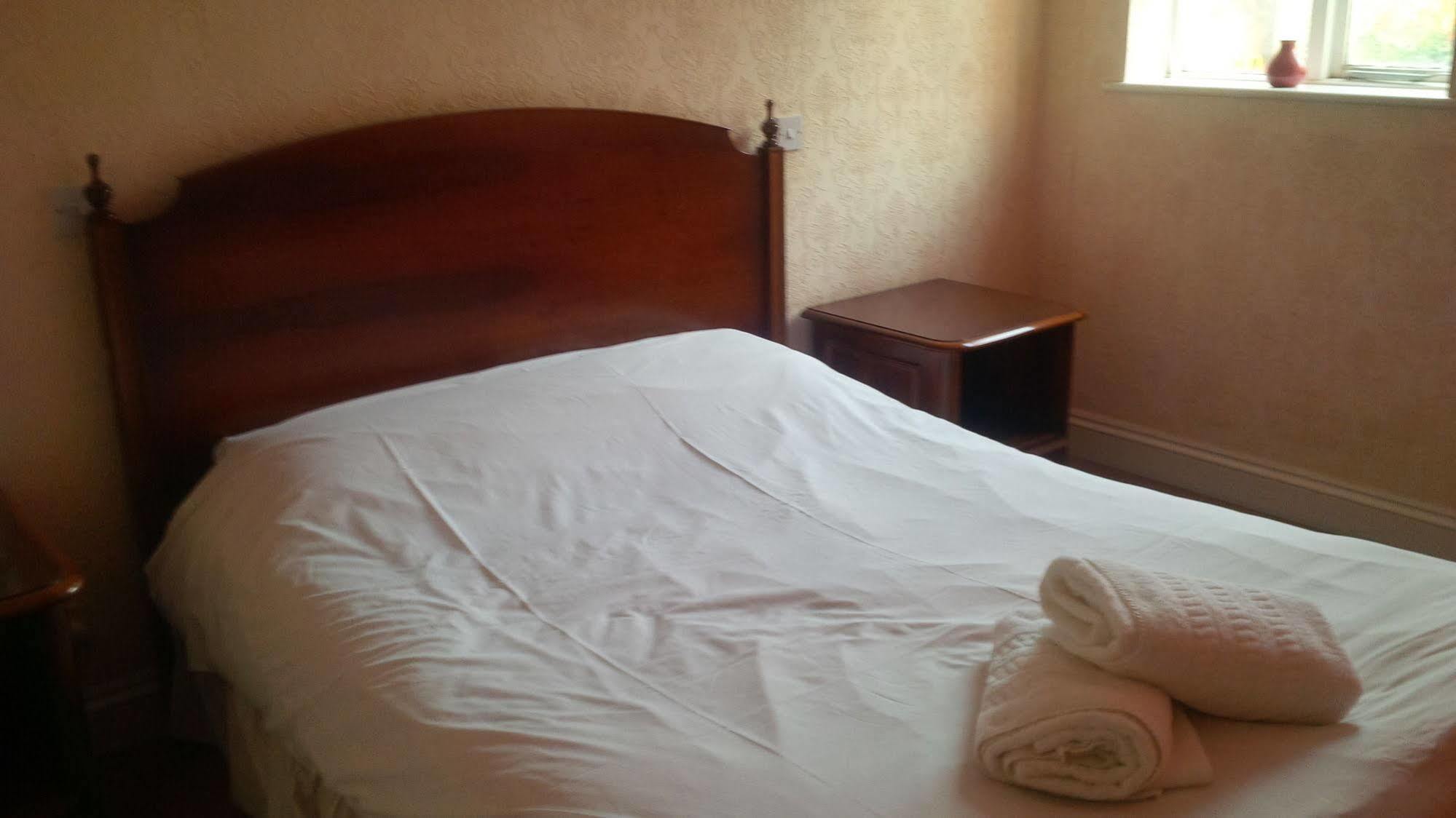 Mary Rose Inn Hotel Орпингтън Екстериор снимка